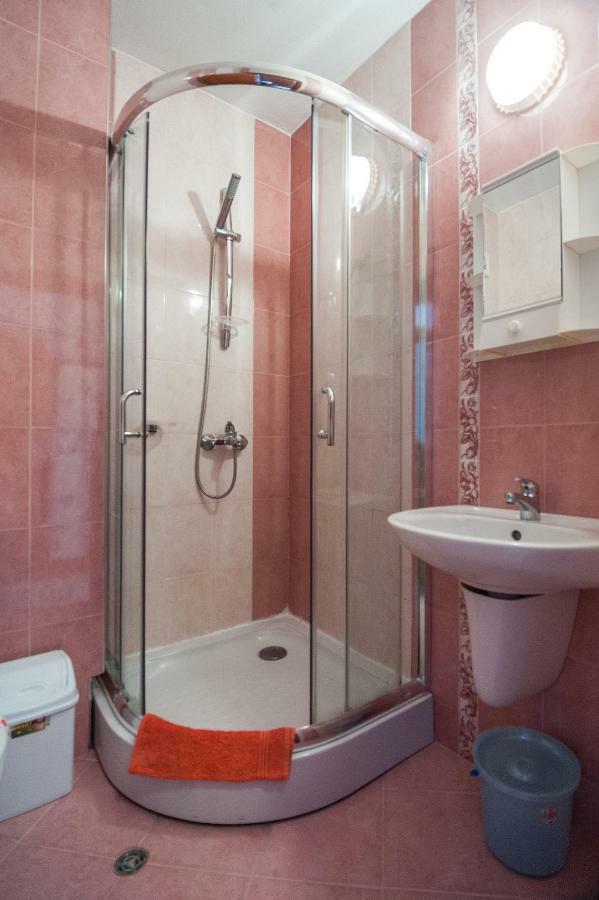 Stefanov 2 Hotel Lozenets Buitenkant foto